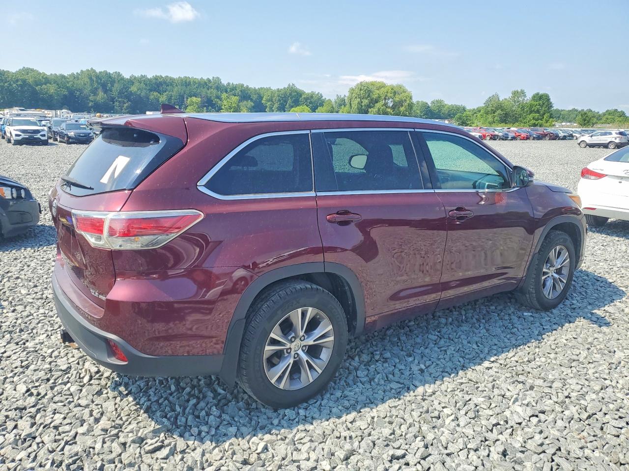 2015 Toyota Highlander Xle Maroon vin: 5TDJKRFH5FS172658