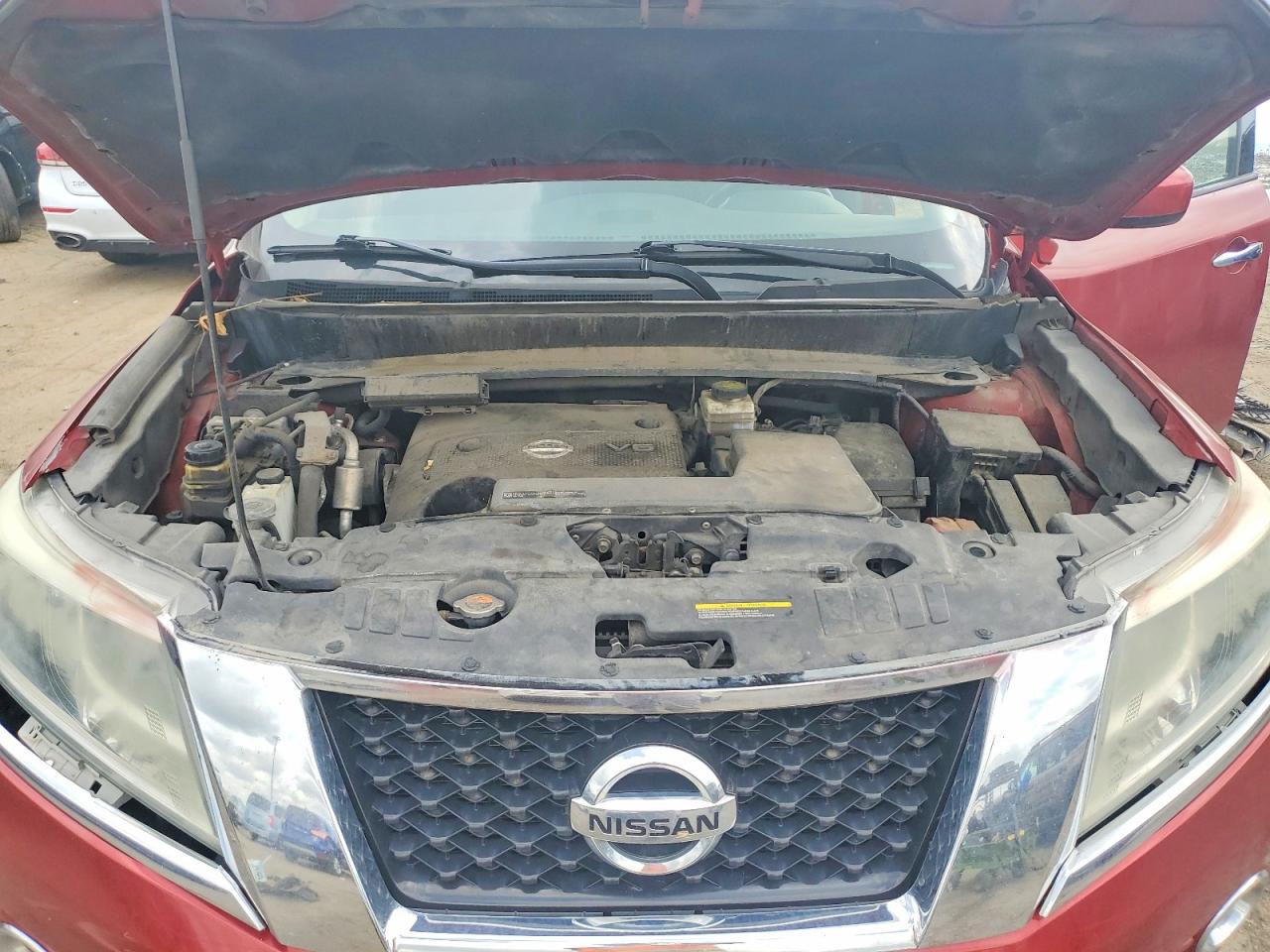 2015 Nissan Pathfinder Sv Красный vin: 5N1AR2MN8FC656705