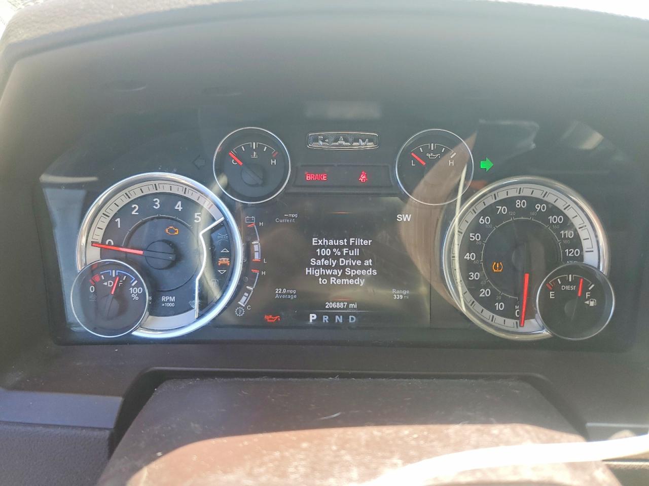 2015 Ram 1500 Laramie White vin: 1C6RR7VM7FS733927