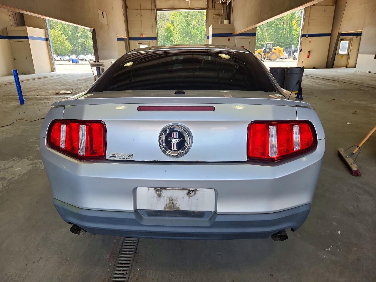 2012 Ford Mustang Silver vin: 1ZVBP8AM7C5287524