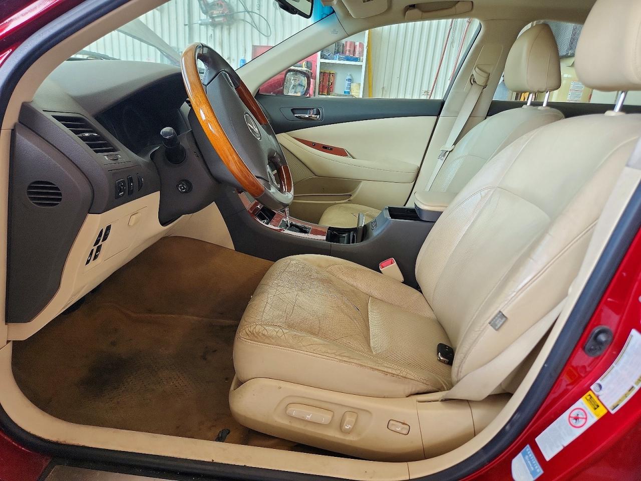 2010 Lexus Es 350 Maroon vin: JTHBK1EG3A2347969