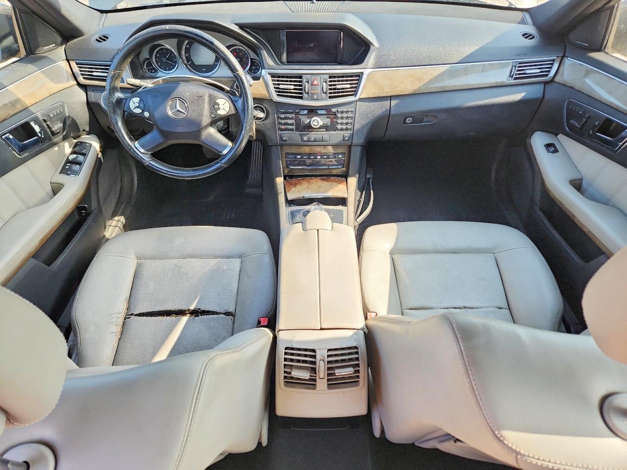 2010 Mercedes-benz E 350 4matic Коричневый vin: WDDHF8HB2AA136654