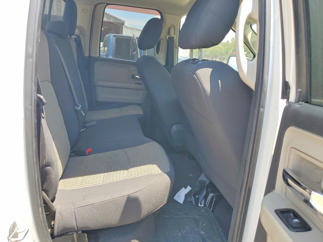2011 Dodge Ram 1500 Белый vin: 1D7RB1GP0BS560401