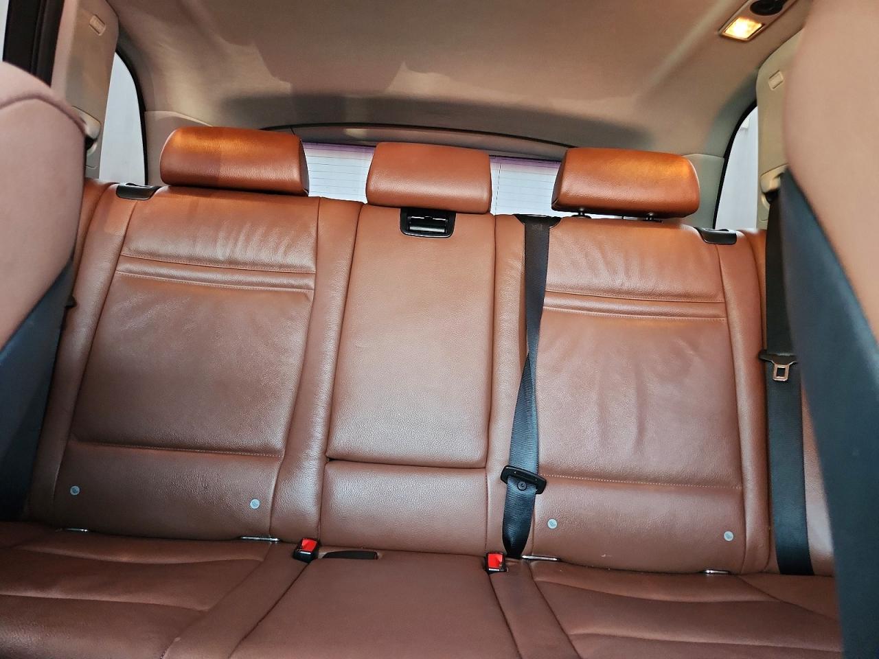 2011 Bmw X5 Xdrive35d White vin: 5UXZW0C59BL660762