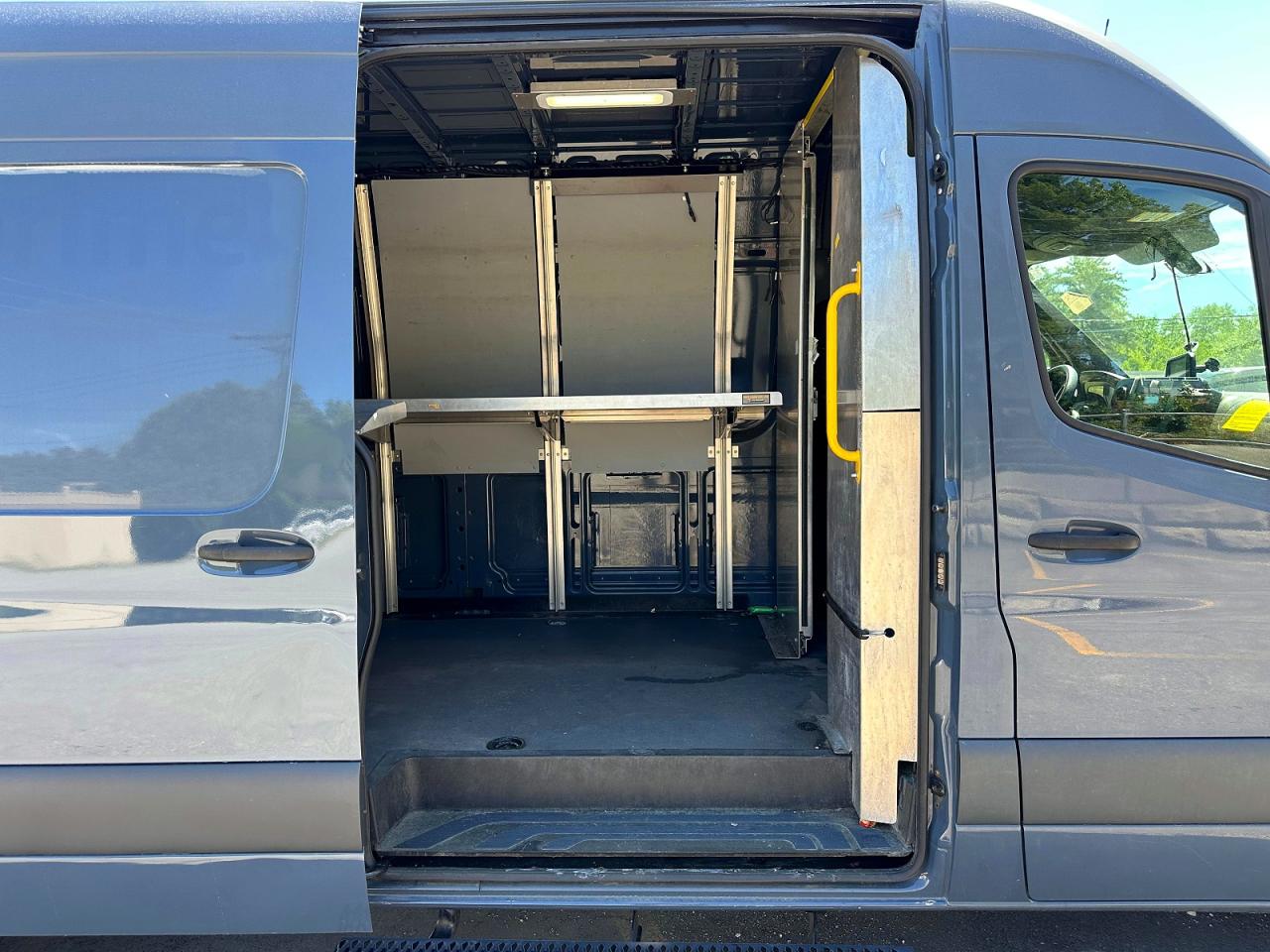 2019 Mercedes-benz Sprinter 2500 Blue vin: WD4PF1CD2KP125275