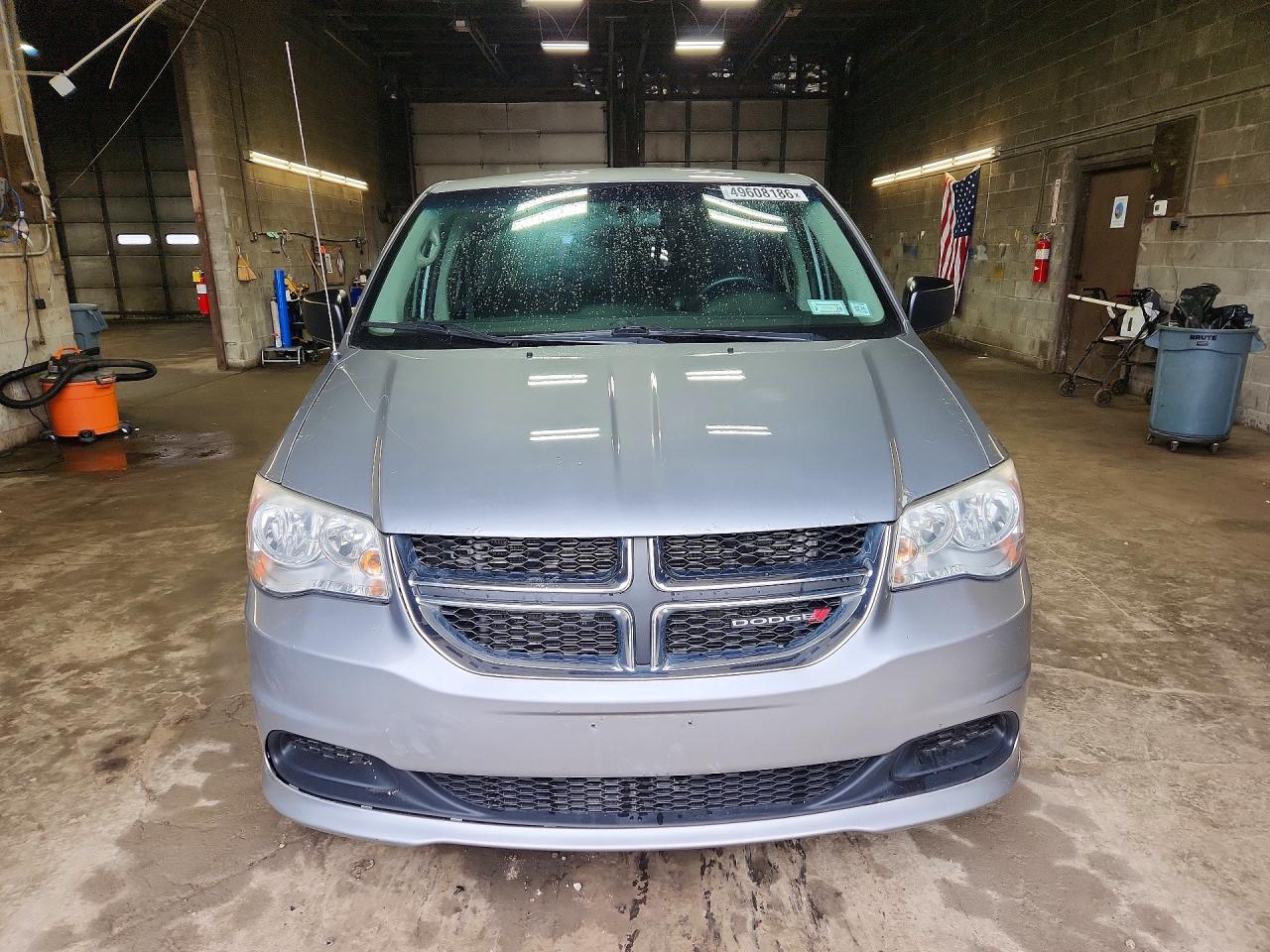 2014 Dodge Grand Caravan Se Silver vin: 2C4RDGBG2ER248178