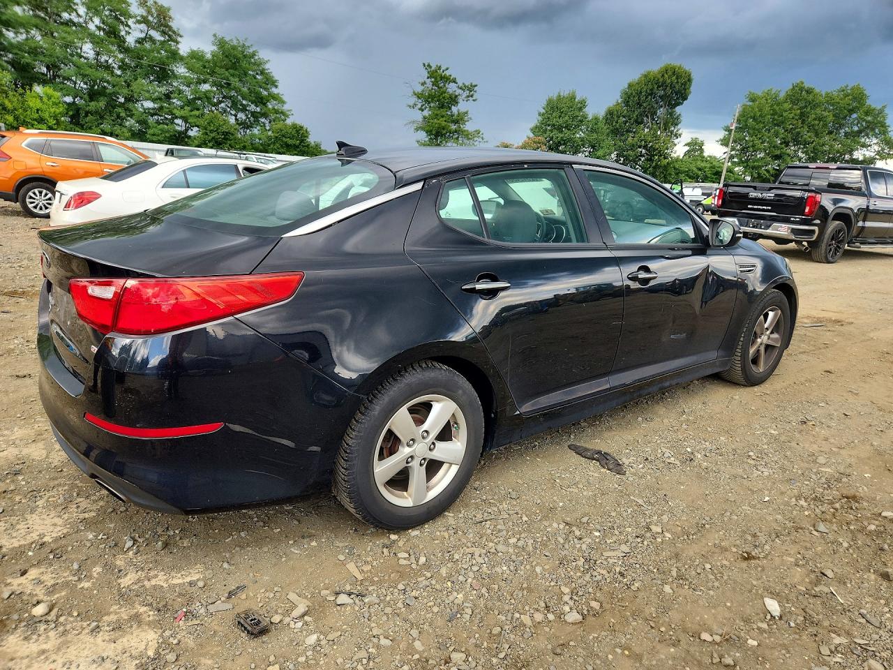 2015 Kia Optima Lx Black vin: 5XXGM4A78FG486635