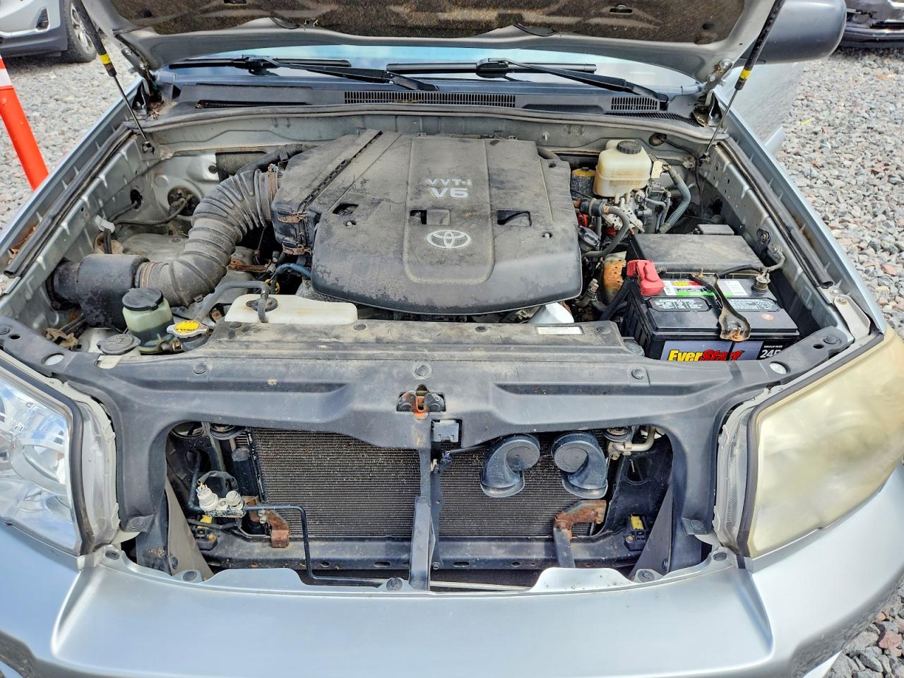2007 Toyota 4runner Sr5 Silver vin: JTEBU14RX70118820
