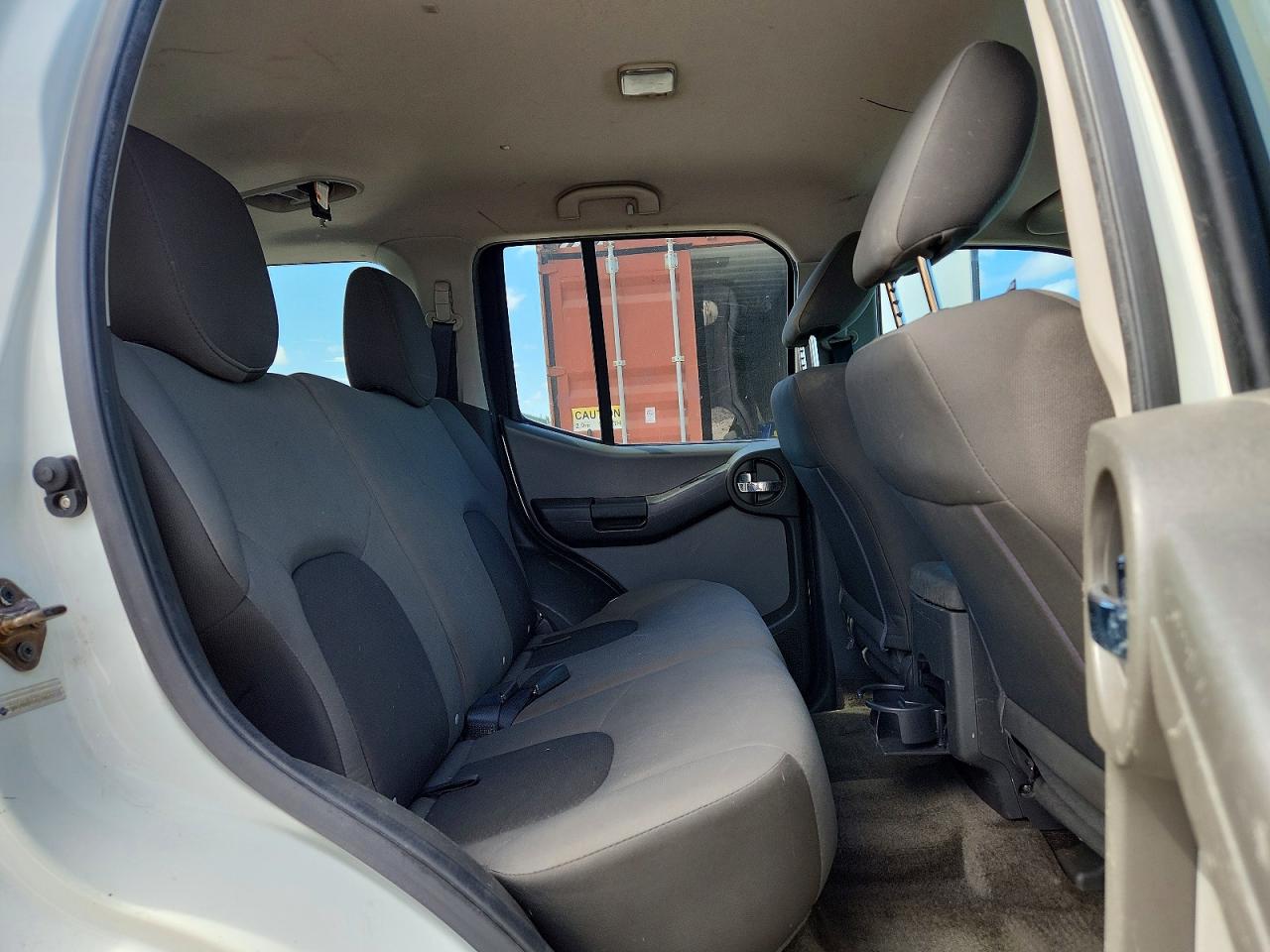2013 Nissan Xterra X White vin: 5N1AN0NU0DN825638