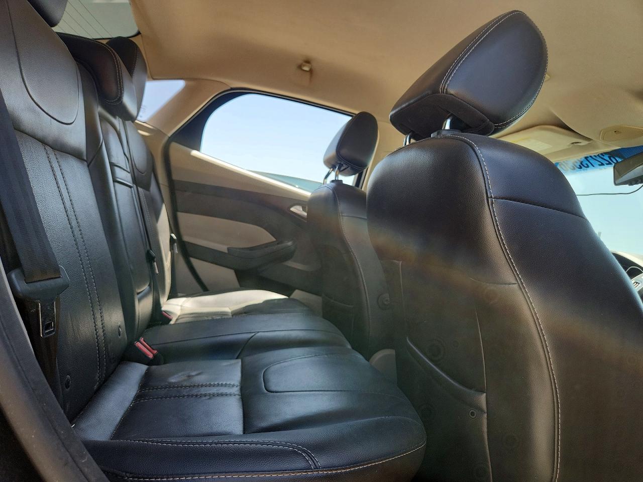 2012 Ford Focus Se Черный vin: 1FAHP3F23CL449156