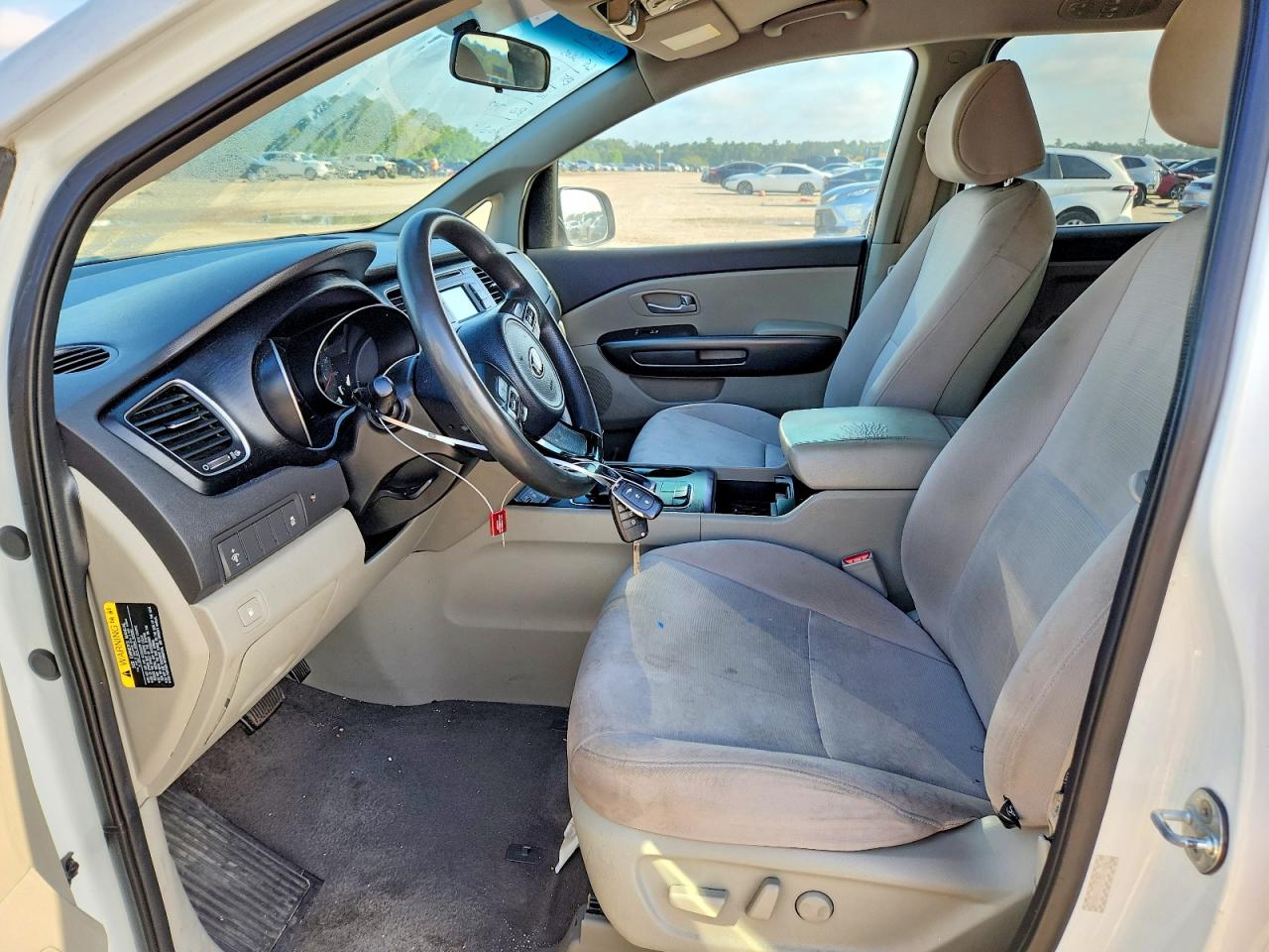 2015 Kia Sedona Lx White vin: KNDMB5C12F6021404