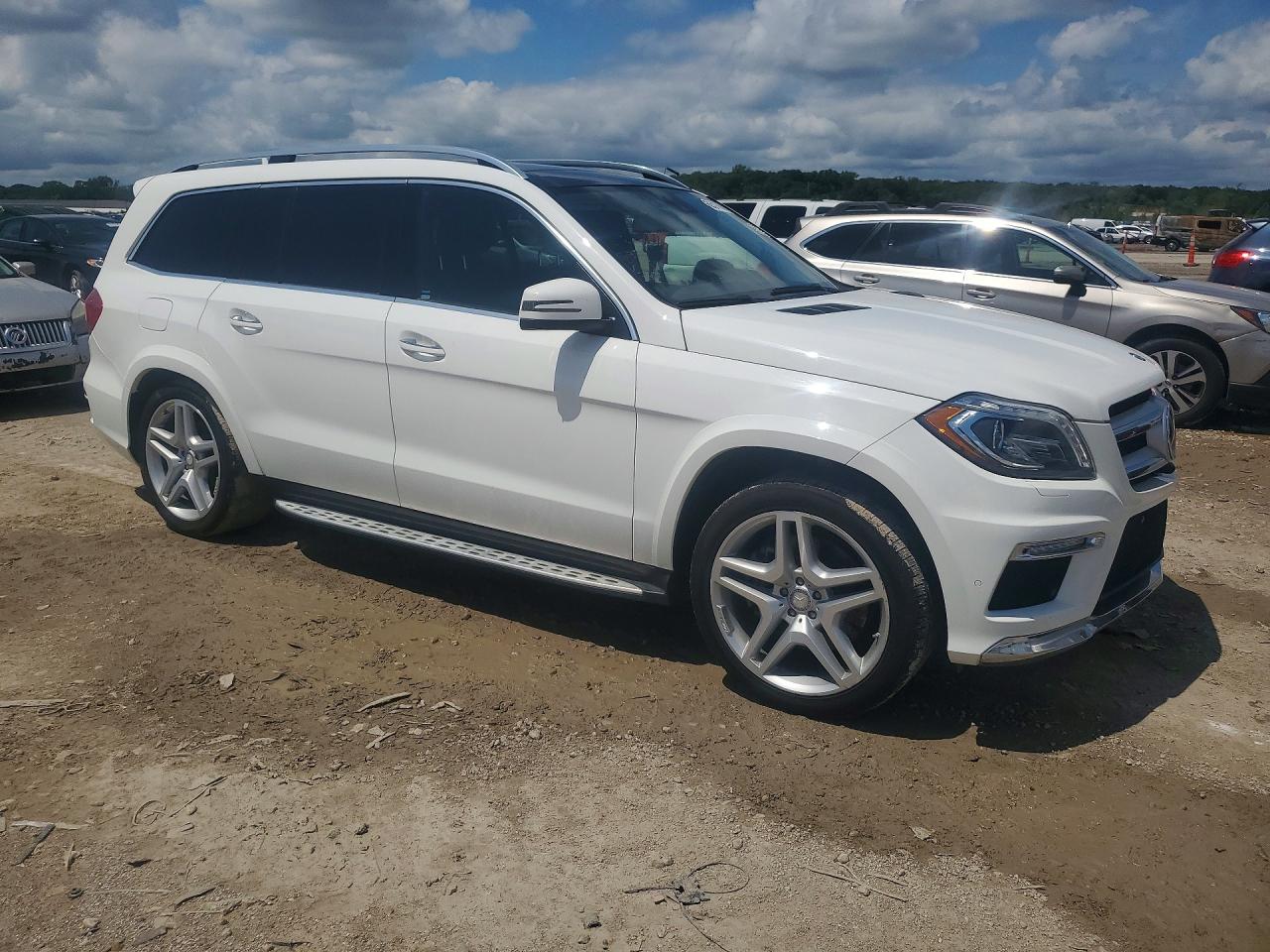 2015 Mercedes-benz Gl 550 4matic White vin: 4JGDF7DE0FA448347