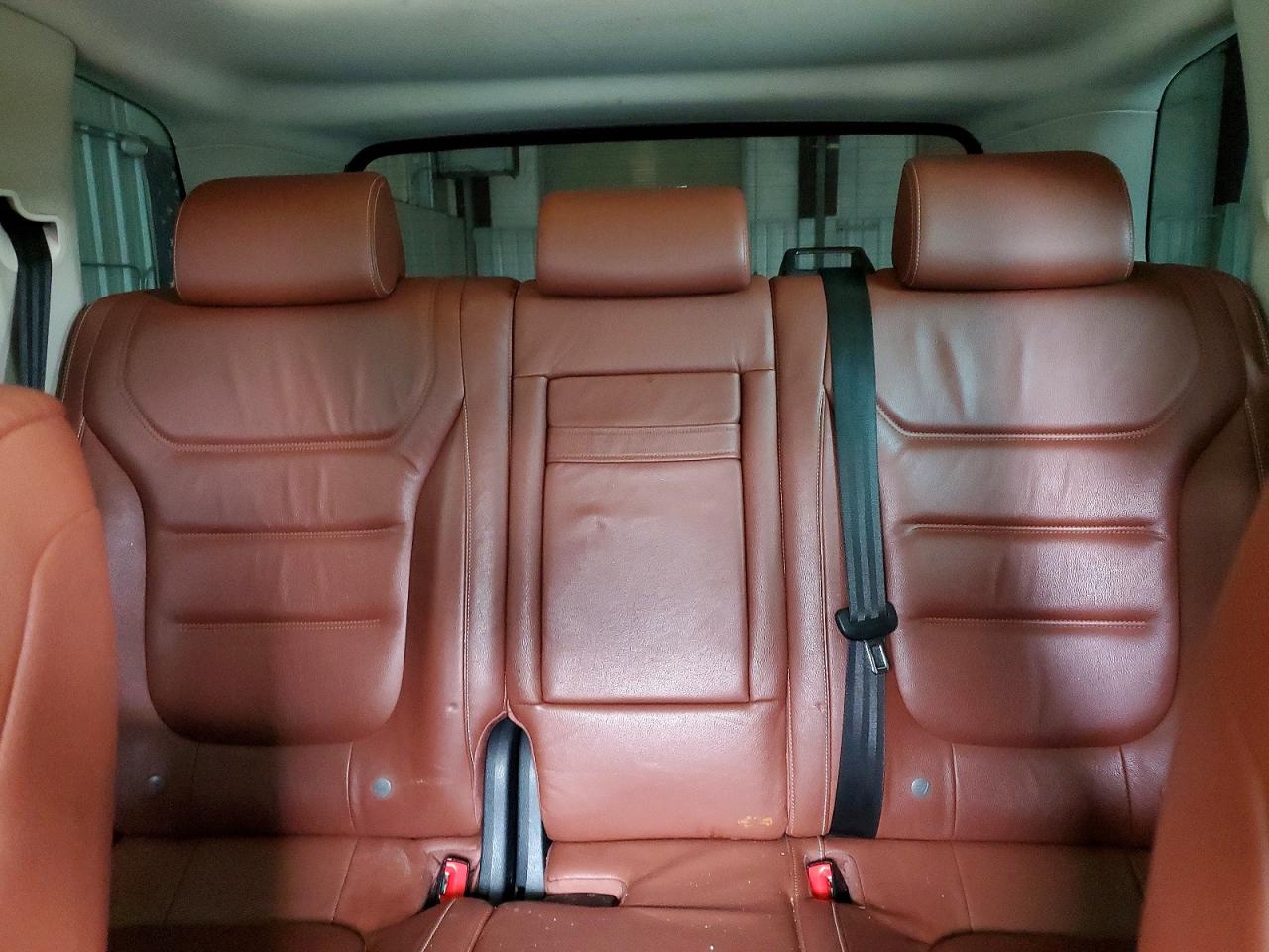 2015 Volkswagen Touareg V6 Brown vin: WVGEF9BP8FD006824