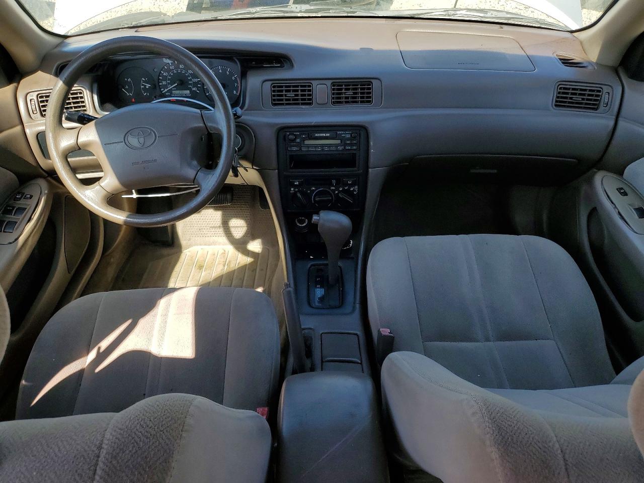 1999 Toyota Camry Ce Желто-коричневый vin: 4T1BG22K0XU444959