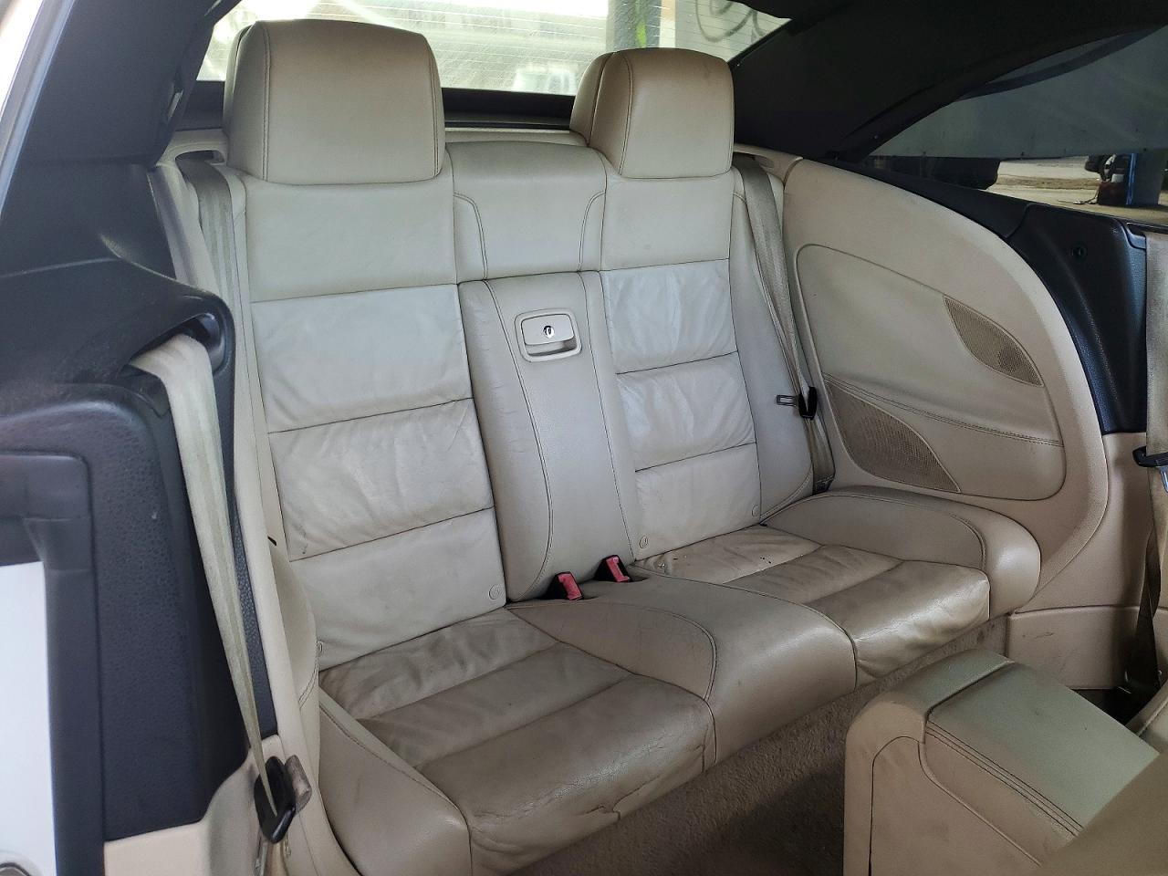 2009 Volkswagen Eos Lux White vin: WVWFA71F99V015423