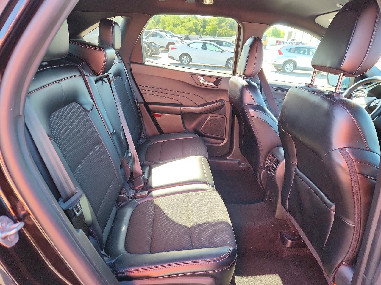 2025 Ford Escape St Line Черный vin: 1FMCU0MN8SUA10001