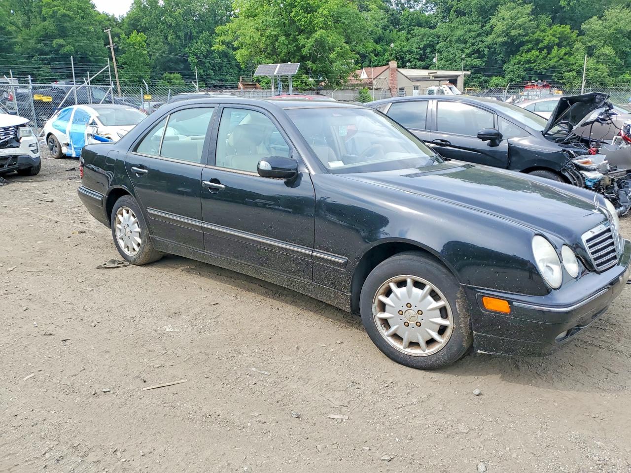2001 Mercedes-benz E 320 Black vin: WDBJF65JX1B309079