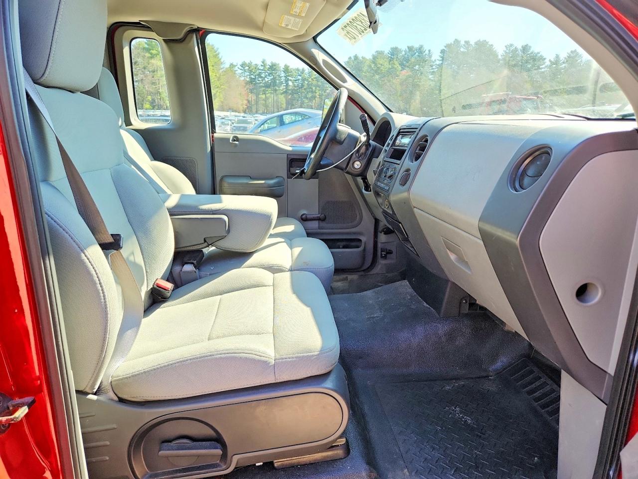 2007 Ford F150 Red vin: 1FTRF12207NA25536