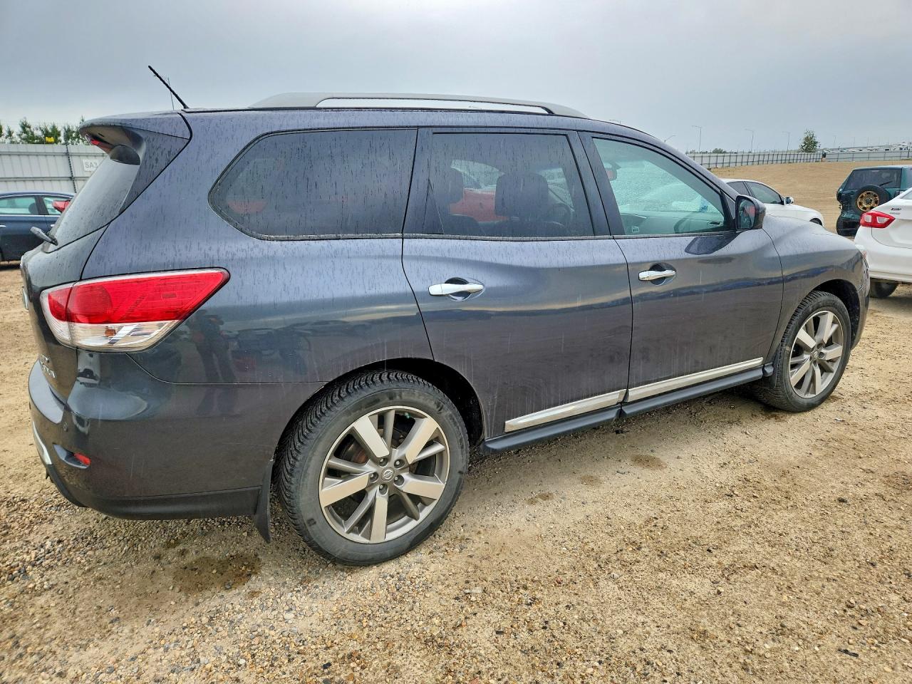2014 Nissan Pathfinder S Gray vin: 5N1AR2MM3EC702401