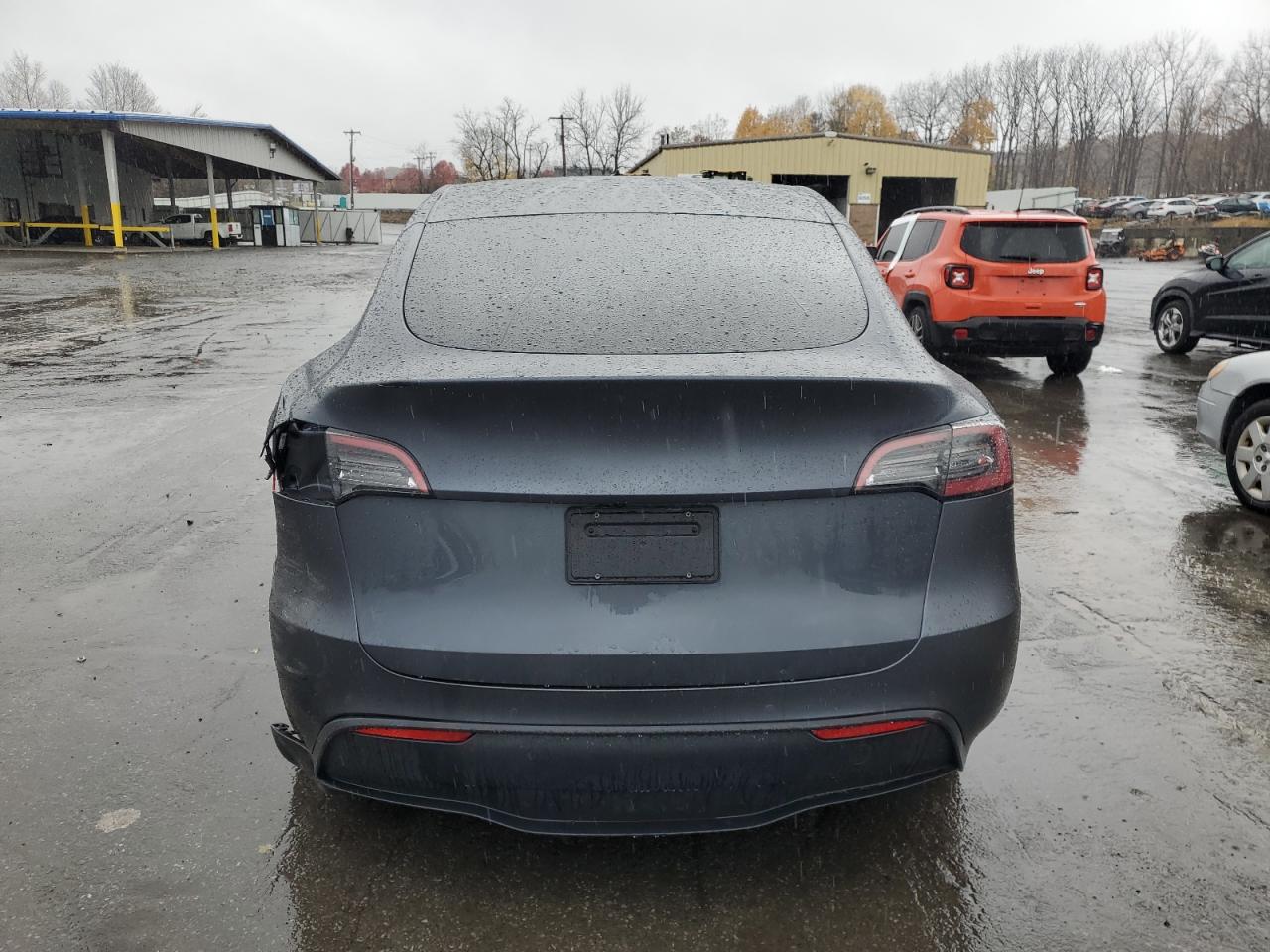 2022 Tesla Model Y Серый vin: 7SAYGDEE8NF308605
