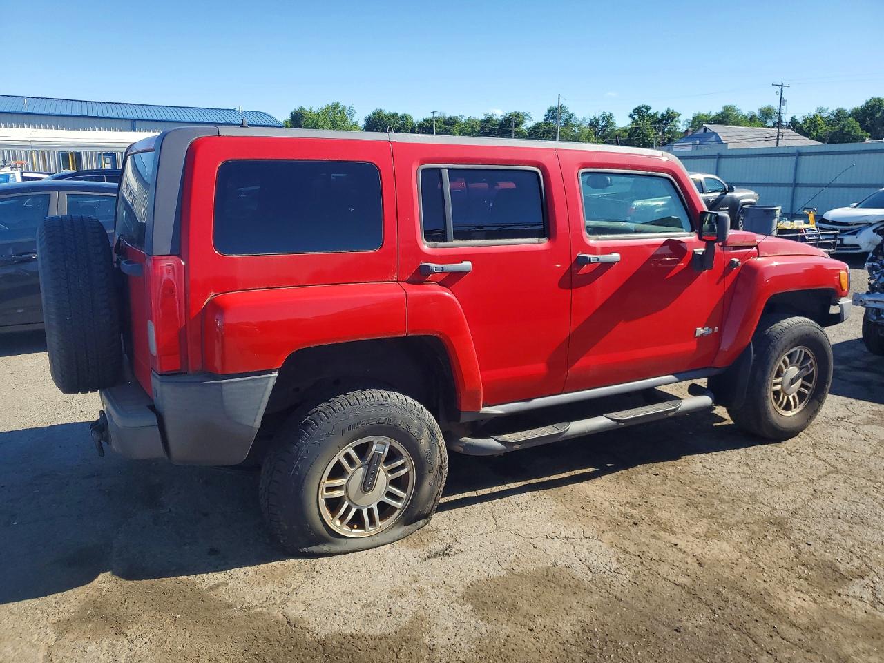 2006 Hummer H3 Red vin: 5GTDN136768141109