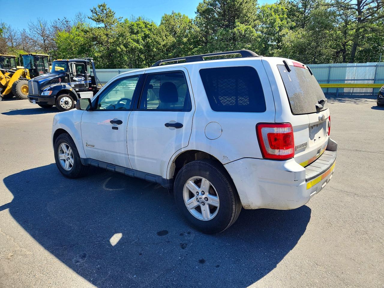 2011 Ford Escape Hybrid Белый vin: 1FMCU5K37BKB48803