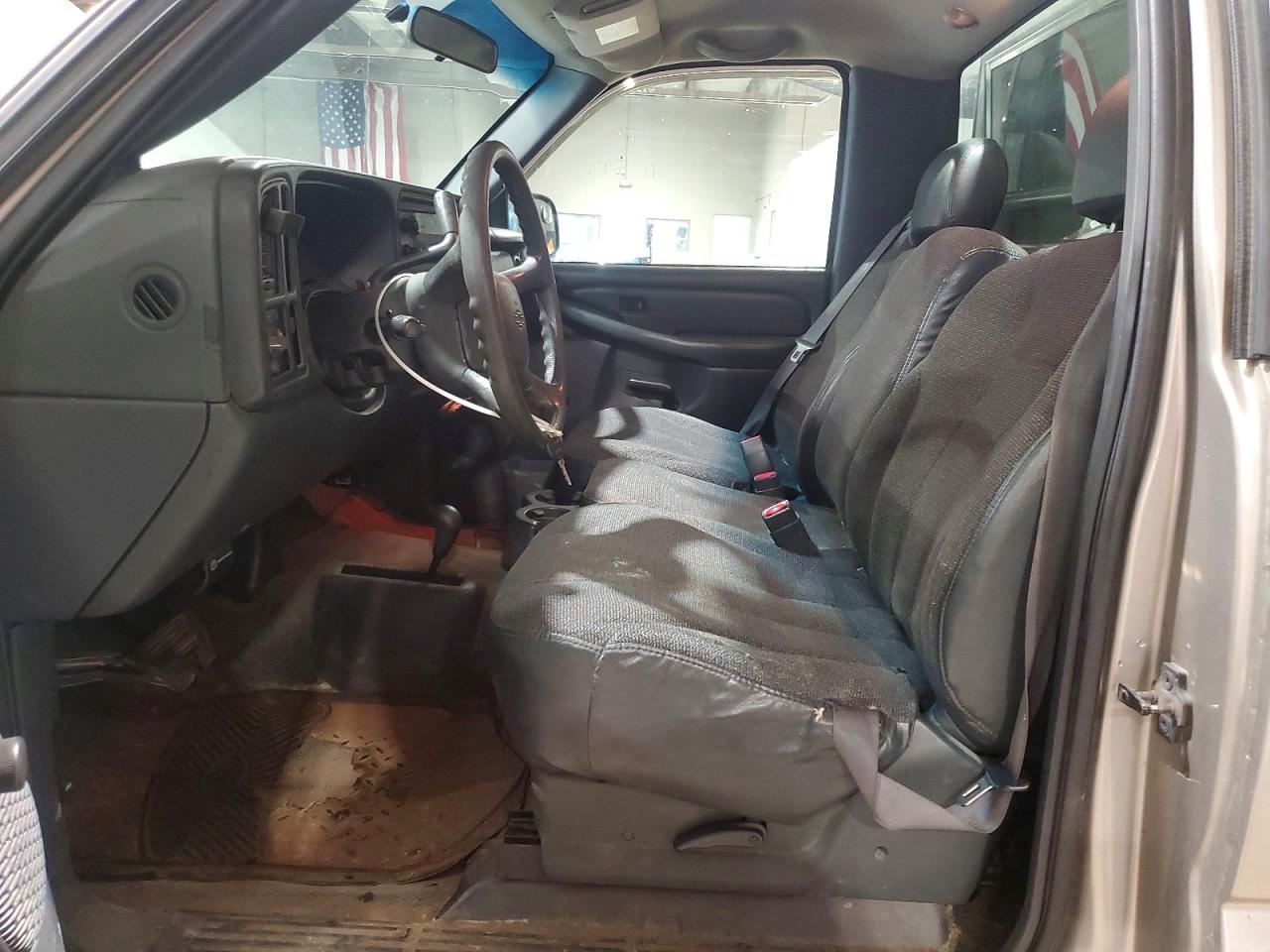 2002 Chevrolet Silverado K1500 Silver vin: 1GCEK14W82Z266188