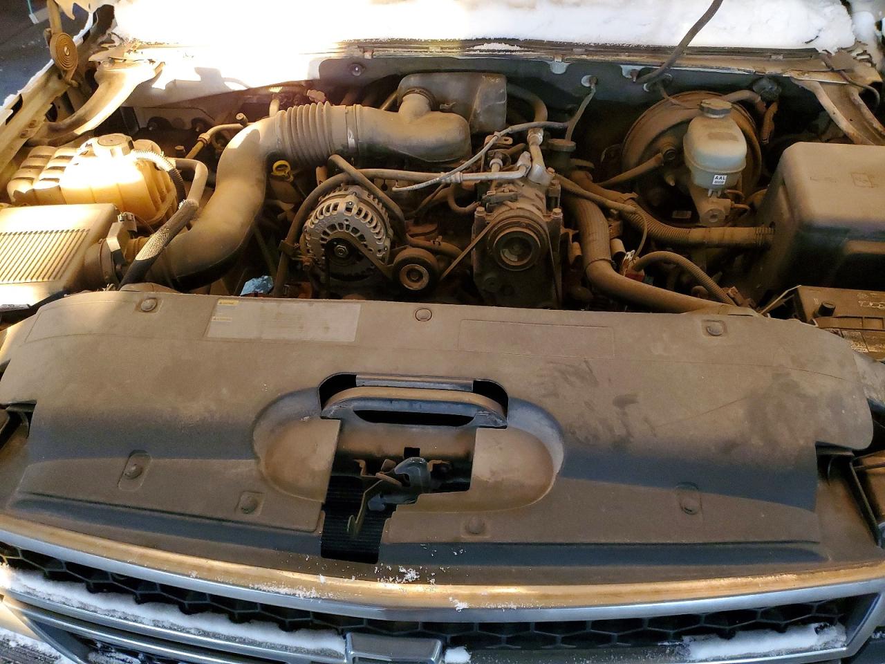 2006 Chevrolet Silverado C1500 White vin: 3GCEC14X76G178437