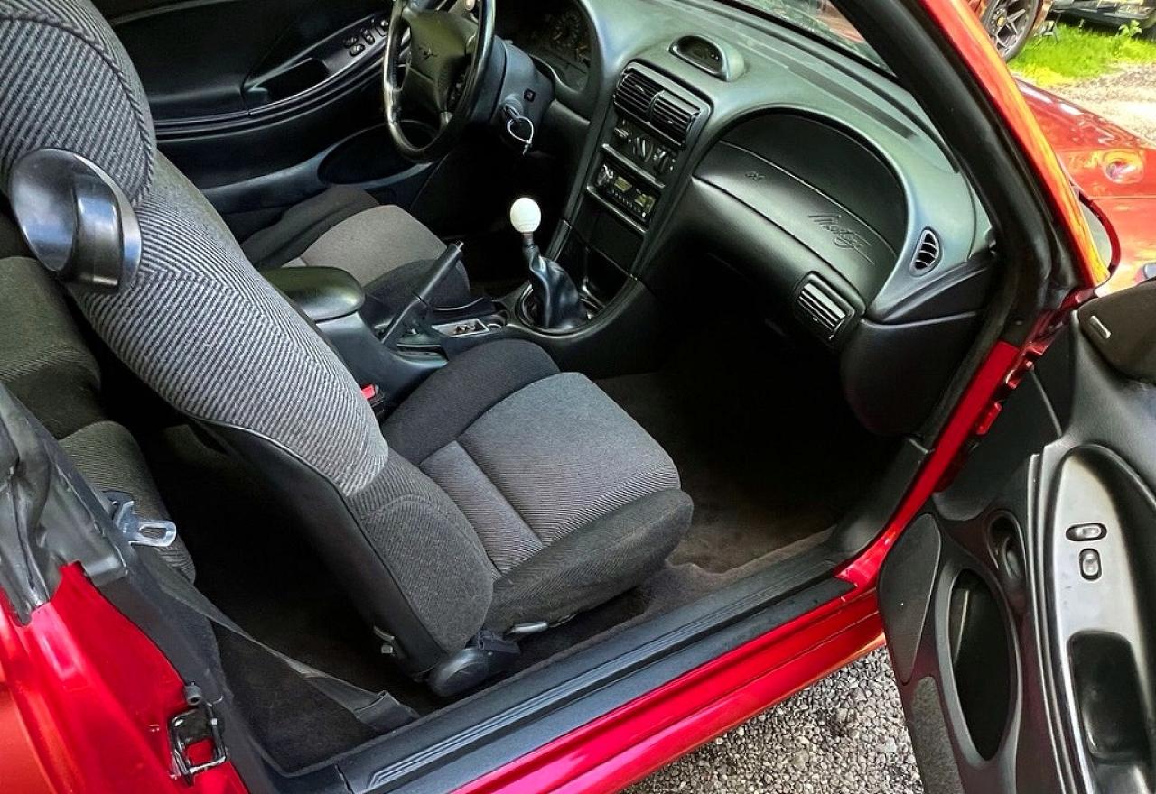 1996 Ford Mustang Gt Красный vin: 1FALP42XXTF190133