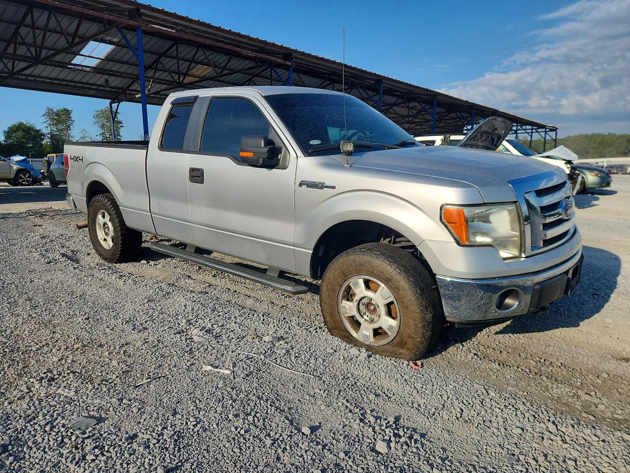 2011 Ford F150 Super Cab Silver vin: 1FTFX1EF4BKD82629