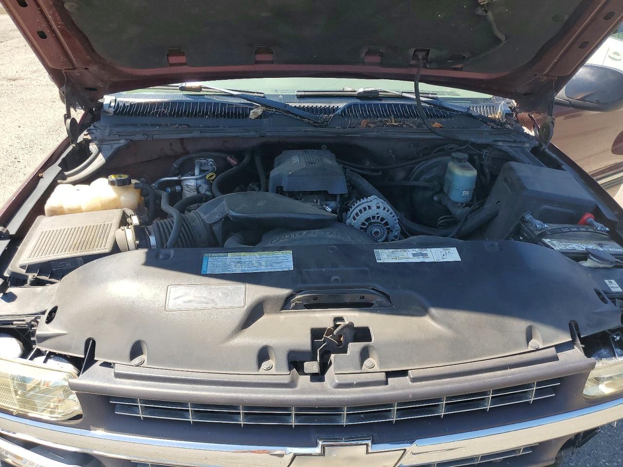 2000 Chevrolet Silverado C1500 Темно-бордовый vin: 2GCEC19T1Y1172375