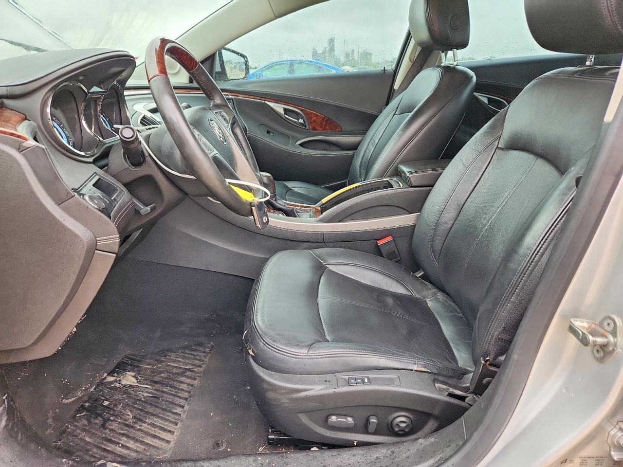 2010 Buick Lacrosse Cxl Silver vin: 1G4GC5EG0AF256626