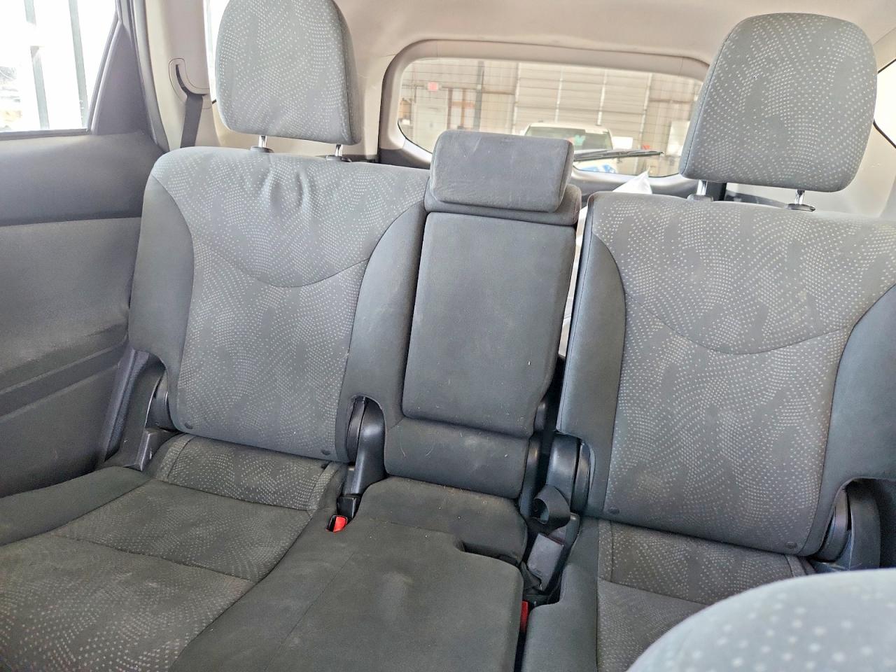 2013 Toyota Prius V Two Turquoise vin: JTDZN3EU8D3211294