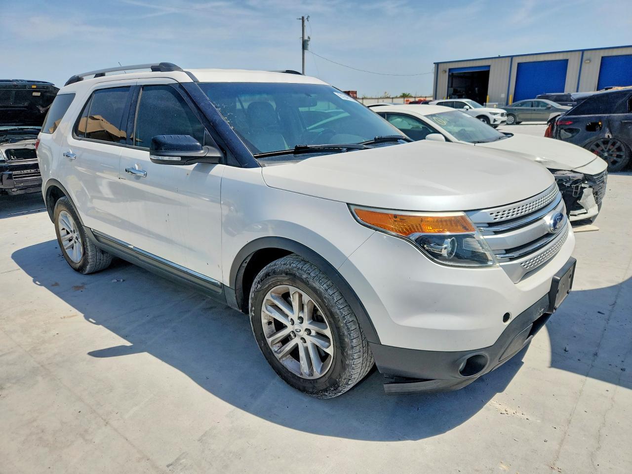 2014 Ford Explorer Xlt White vin: 1FM5K7D80EGA13043