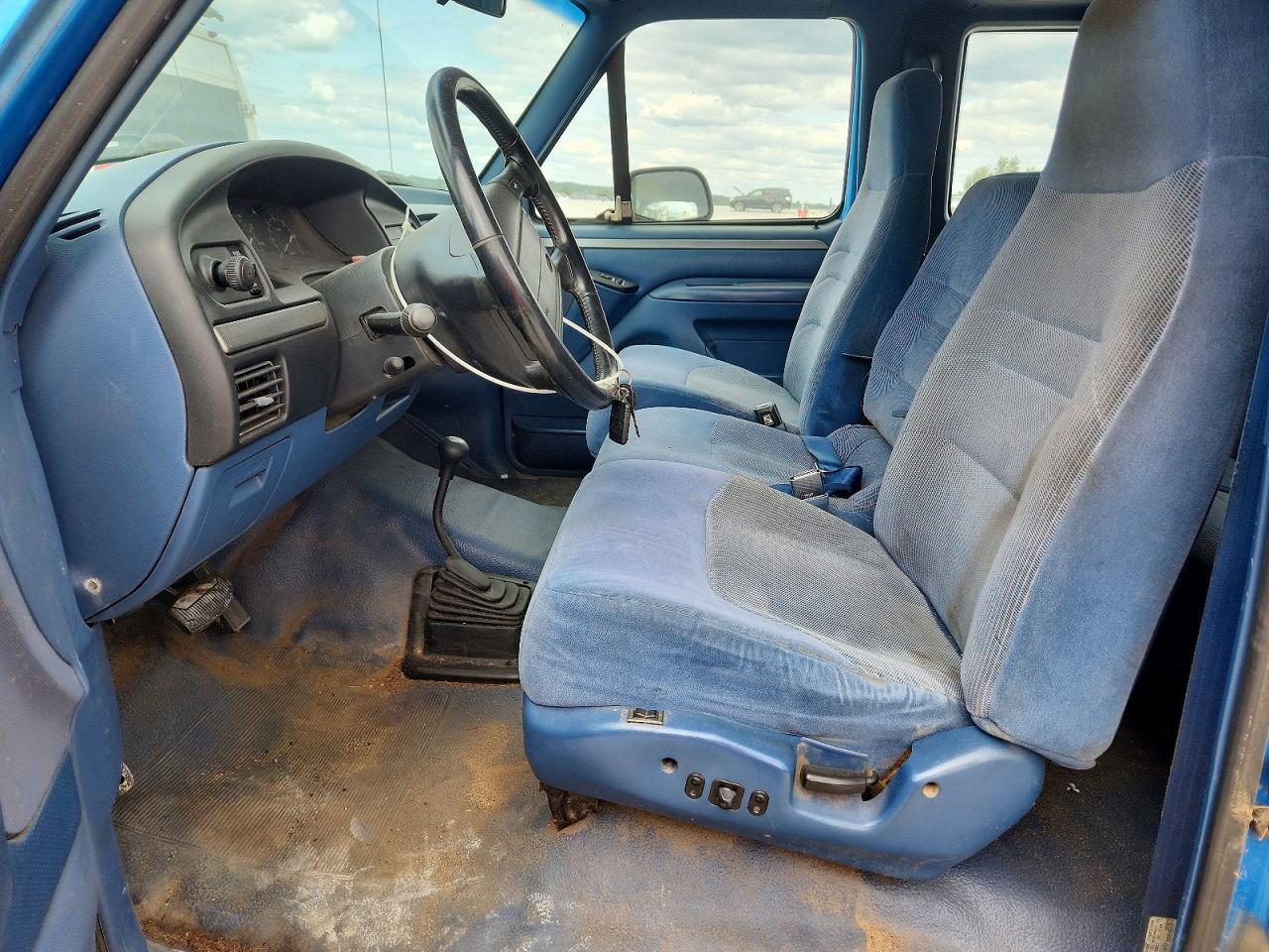 1994 Ford F150 Blue vin: 1FTEX14HXRKB89572
