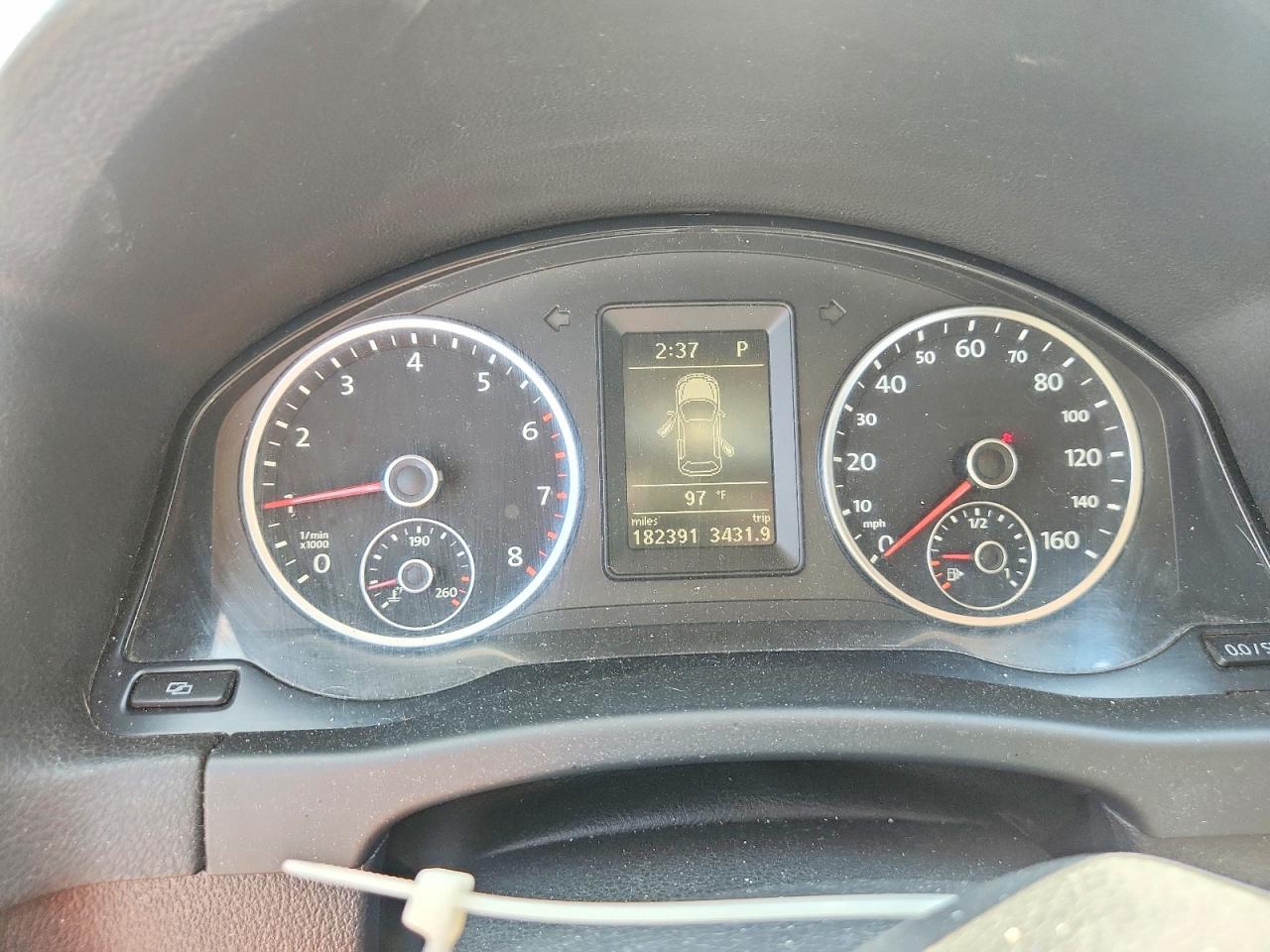 2012 Volkswagen Tiguan S Silver vin: WVGBV7AX3CW595227