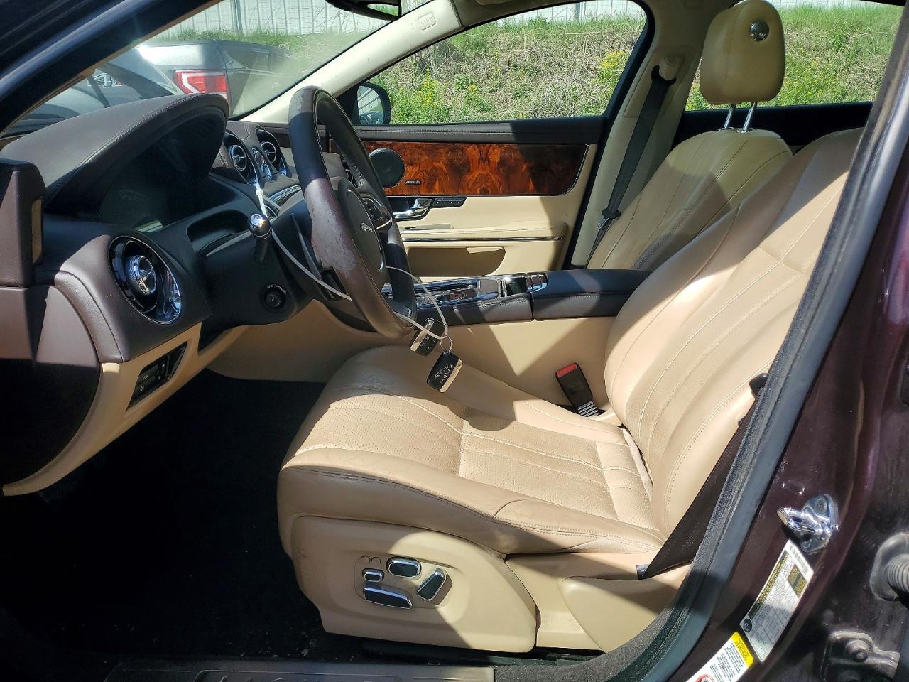 2013 Jaguar Xj Бордовый vin: SAJWA1C78D8V41800