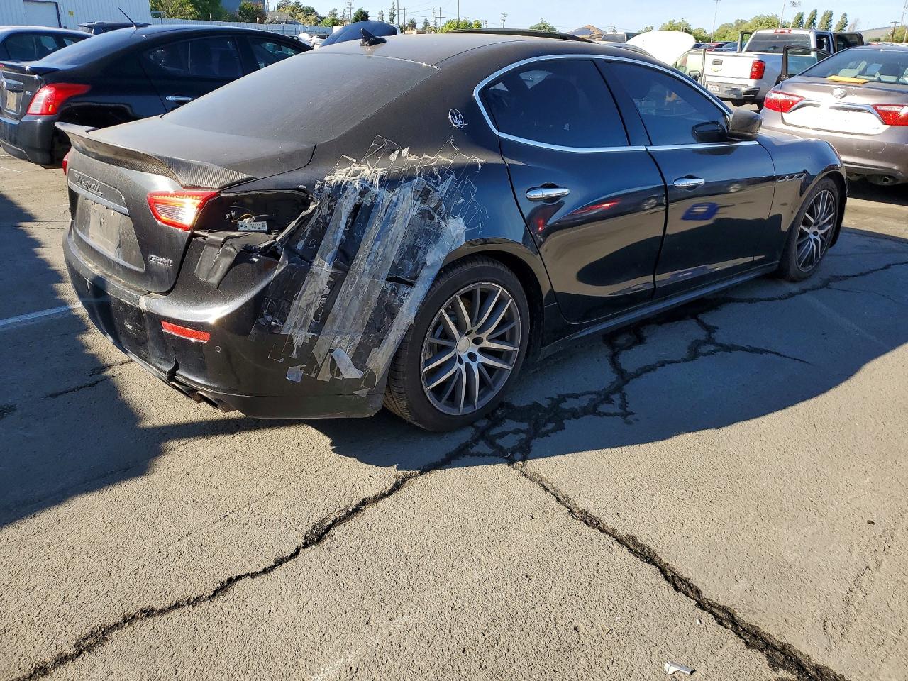 2014 Maserati Ghibli S Black vin: ZAM57RTA9E1085914