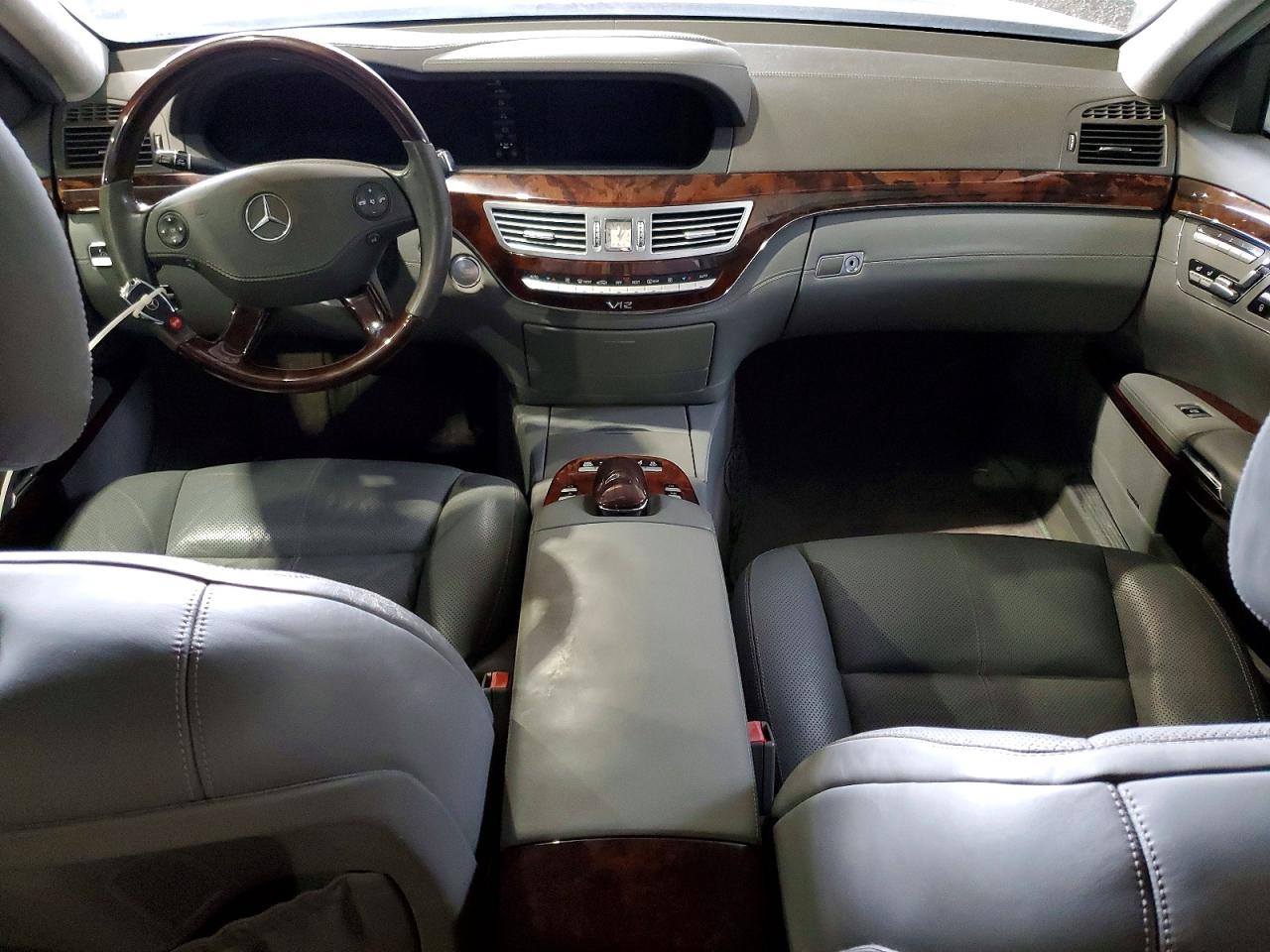 2007 Mercedes-benz S 600 Silver vin: WDDNG76X87A089759