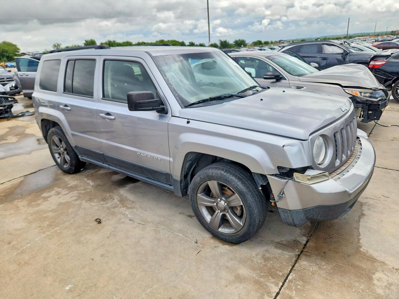 2015 Jeep Patriot Latitude Gray vin: 1C4NJPFA0FD126338
