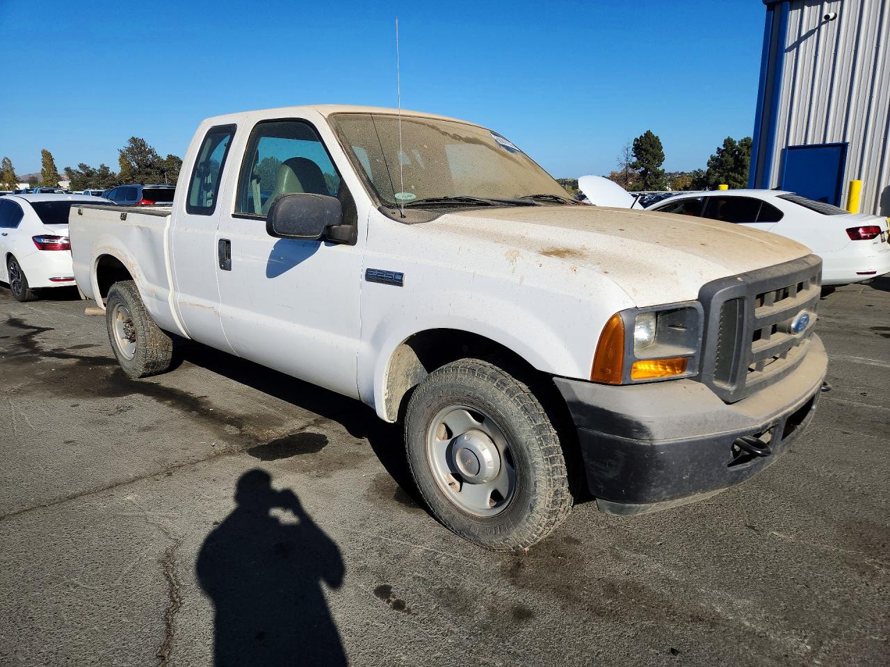 2005 Ford F250 Super Duty White vin: 1FTNX20515EC29287