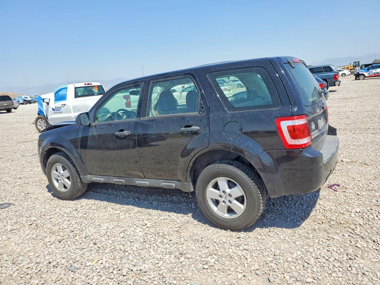 2009 Ford Escape Xls Black vin: 1FMCU02719KA22775