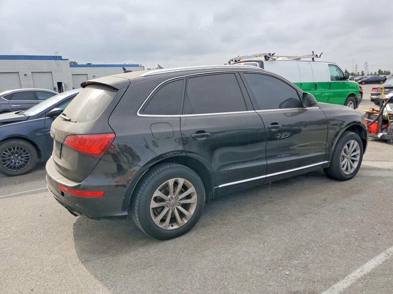 2014 Audi Q5 Premium Black vin: WA1CFAFP7EA053201