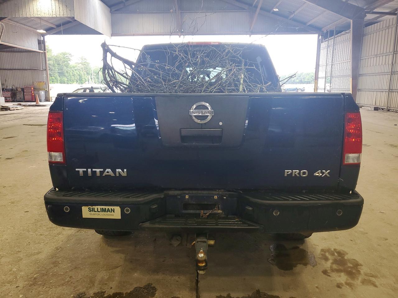 2011 Nissan 350c Blue vin: 1N6BA0EC7BN300324