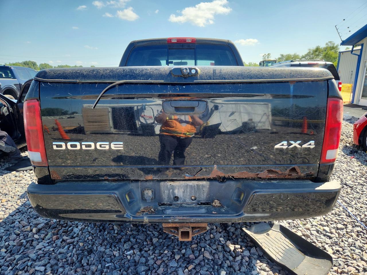 2002 Dodge Ram 1500 Black vin: 3D7HU18N82G143912