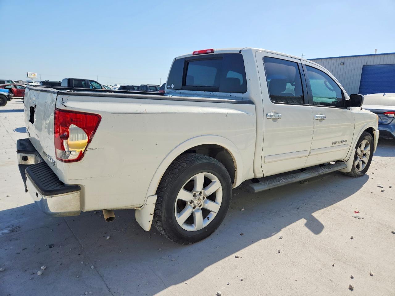 2008 Nissan Titan Xe Ffv White vin: 1N6BA07D08N342073
