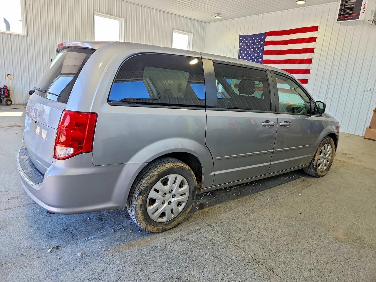 2015 Dodge Grand Caravan Se Серебряный vin: 2C4RDGBG6FR549991