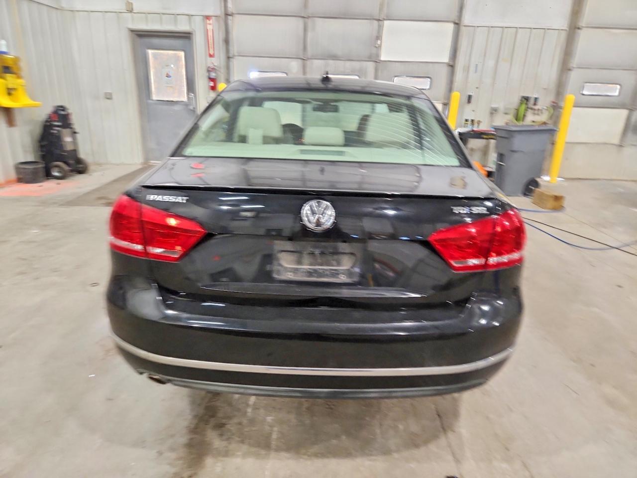 2014 Volkswagen Passat Sel Black vin: 1VWCN7A32EC107683
