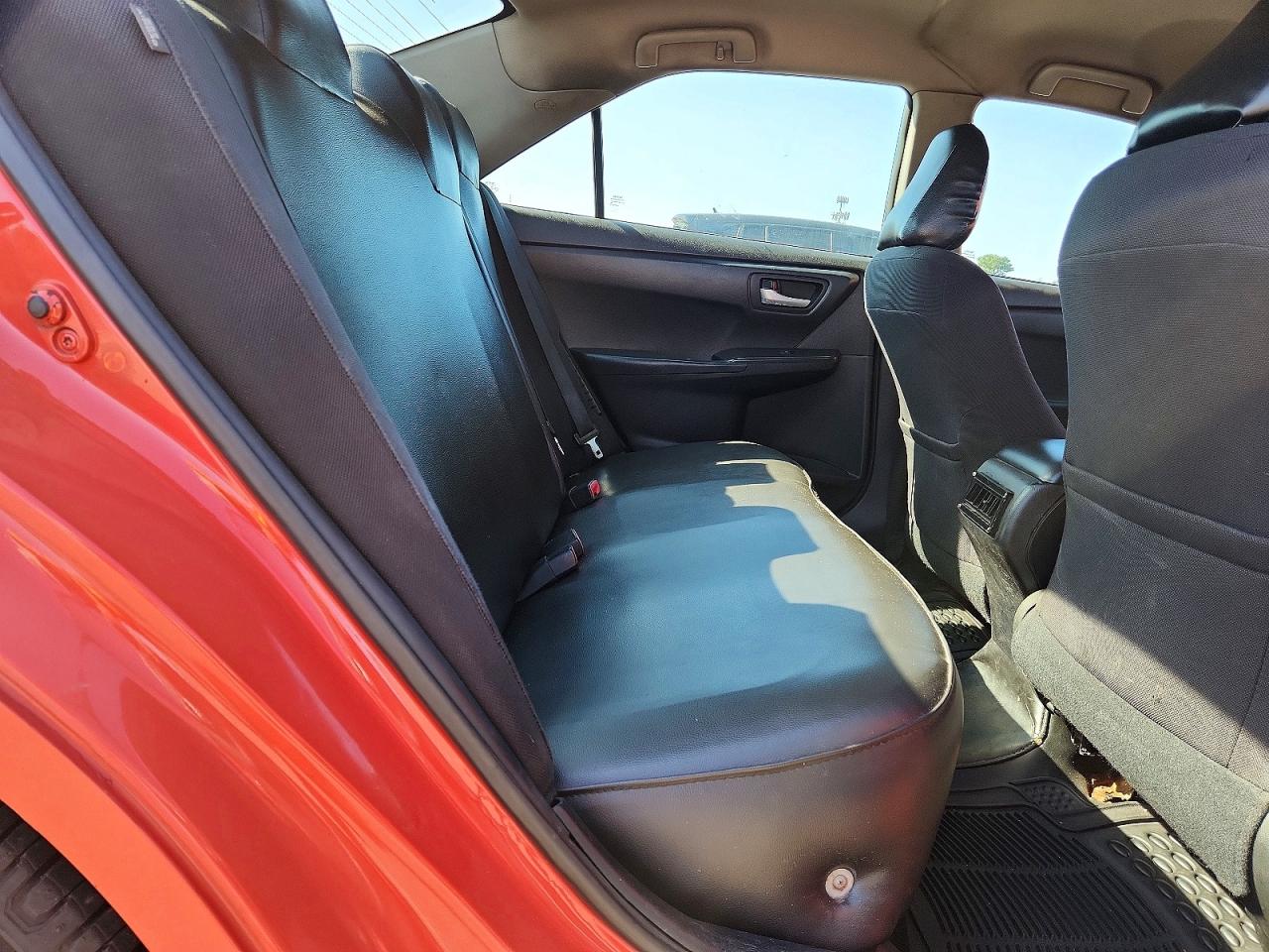2015 Toyota Camry Hybrid Le Оранжевый vin: 4T1BD1FKXFU150710