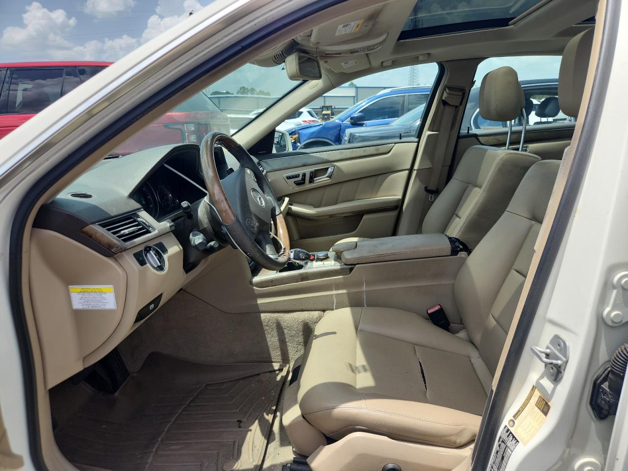 2011 Mercedes-benz E 350 4matic White vin: WDDHF8HB7BA349021